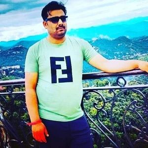 Meet your Posher, Manish